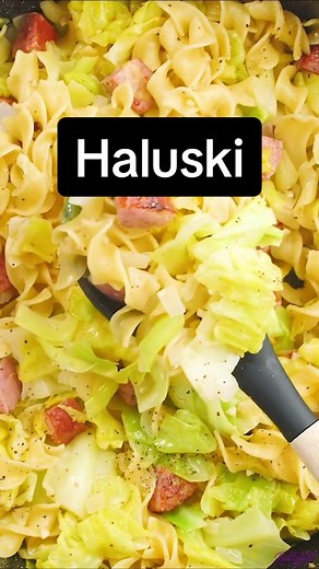 Delicious Haluski Recipe with Fried Cabbage and Kielbasa