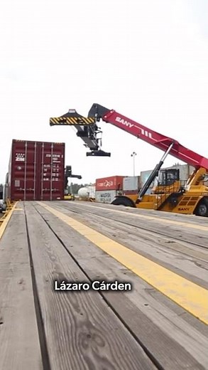 Lázaro Cárdenas advances as a Development Hub