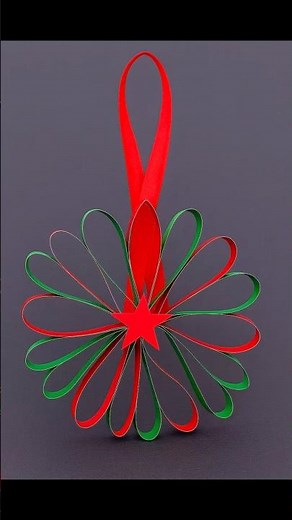 Create a stunning Christmas ornament using simple paper strips! 🎄❤️
