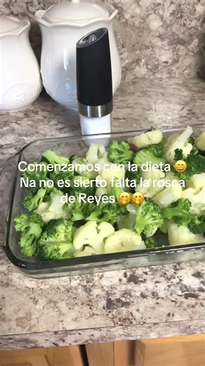 Ruby Miranda (@rubymiranda33)’s videos with Polvo Rosita - Lenin Ramirez