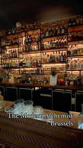 Just had a great night at The Modern Alchemist Bar in Brussels with my amazing wife. If you’re into mixing it up with inventive concoctions or sticking to your tried-and-true favorites, this place delivers. Conversations and local recommendations were on point. If you’re in Brussels and not hitting up this spot, you’re seriously missing out. It’s the ultimate blend of chill vibes and creativity, with every drink narrating its own story. Cheers to another unforgettable night. #ModernAlchemistBar 