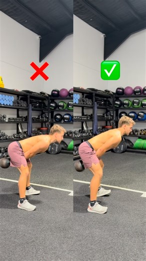 Thomas | Coach 1:1 en ligne on Instagram: "Commente « technique » si tu dois l’améliorer 🔥 KB Swing - Quel est le défaut technique ? ❌ Les bras restent tendent et le poids se déporte sur l’avant ✅ La KB reste proche du corps car les bras sont fléchis et le poids reste dans les talons ___________ Deadlift - What is the flaw ? ❌ The arms stay straight and the weight shifts forward ✅ The kettlebell stays close to the body because the arms are bent and the weight remains in the heels . . . #kbswing