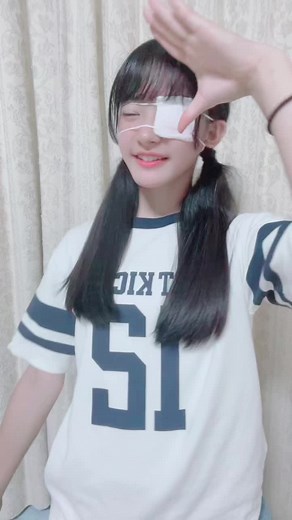 眼帯ちぇっちぇの自撮りツインテール特集