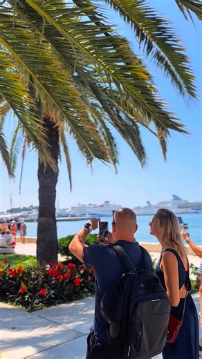 𝐉𝐨𝐢𝐧 𝐣𝐨𝐛 𝐬𝐡𝐚𝐝𝐨𝐰𝐢𝐧𝐠 𝐢𝐧 𝐒𝐩𝐥𝐢𝐭, 𝐂𝐫𝐨𝐚𝐭𝐢𝐚! 🇭🇷 Since 2015, Erasmus Courses Croatia has been a 𝐥𝐞𝐚𝐝𝐢𝐧𝐠 𝐂𝐫𝐨𝐚𝐭𝐢𝐚𝐧 𝐩𝐫𝐨𝐯𝐢𝐝𝐞𝐫 of Erasmus teacher training and job shadowing. Over the years, we’ve built strong connections with the 𝐥𝐨𝐜𝐚𝐥 𝐜𝐨𝐦𝐦𝐮𝐧𝐢𝐭𝐲, schools, institutions, and educators, which allows us to design a perfectly 𝐭𝐚𝐢𝐥𝐨𝐫𝐞𝐝 𝐞𝐱𝐩𝐞𝐫𝐢𝐞𝐧𝐜𝐞 𝐭𝐨 𝐟𝐢𝐭 𝐲𝐨𝐮𝐫 𝐧𝐞𝐞𝐝𝐬. Step into real Croatian classrooms and see how lea