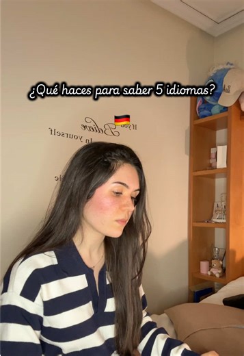 Ahora podemos practicar speaking así de fácil🤯. Es difícil mantener tantos idiomas si no los practicas a diario. Así que se me ocurrió esta idea🫣 #IA #chatgpt #speaking #inglés #políglota