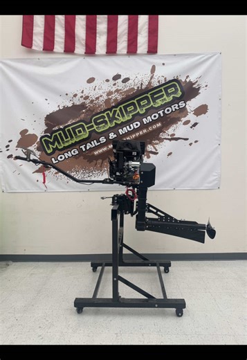 Explore the 18hp Mud-Skipper Pro Surface Drive Motor