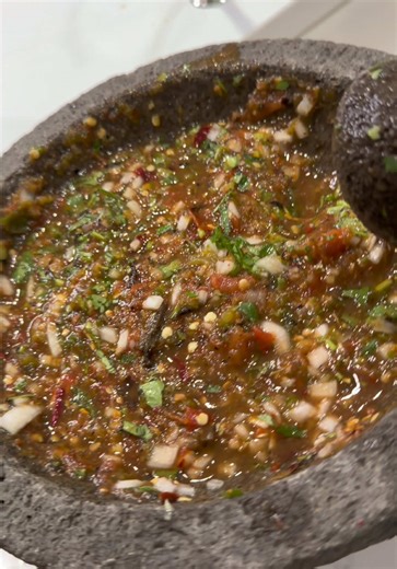 Salsa de Molcajete: ¡Deliciosa y Picante!