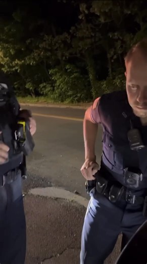 Massachusetts. Viral Video Shows Lynn Officer ‘Suddenly Incapacitated’ During Call, Placed on Leave Pending Investigation. Lynn, Massachusetts Police placed an officer on administrative leave after a circulating video showed him struggling to stand during a response, appearing “suddenly incapacitated.” Chief Christopher Reddy stated, “Based on evidence… it appears the officer experienced a medical related episode.” The department is investigating, with bodycam footage reviewed and medical profes