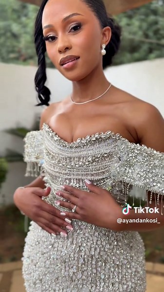 Stunning Reception Dress for 2025 Brides
