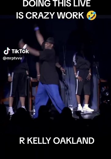 R. Kelly Concert Highlights: Memorable Moments in Oakland