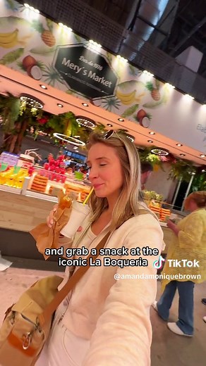 save for my mini-guide to Barcelona! 👇 Barcelona is one of our favorite cities but I messed up on this visit! I severely underestimated how much I needed to plan ahead & missed out on returning to La Sagrada & Parc Guell 😩 I’d try to stay near La Rambla or in the Gothic Quarter! MUST DO: 🌈 La Sagrada Familia 🦎 Parc Guell 🌆 Stroll Gothic Quarter 🍌 La Boqueria & La Rambla 🐉 Casa Batllo 💃 Flamenco Show BONUSES: ✨ Torre Bellesguard 🎼 Palau de La Musica Catalana 🌅 El Tibidabo Viewpoint 🌊 D