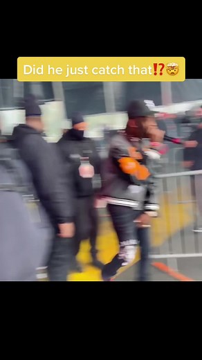 #FlippDinero really threw his hat and caught it without even trying‼️🔥 (via:@Flipp Dinero) #Concerts #RapTV