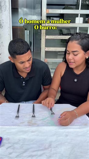 A História do Burro e suas Brincadeiras Engraçadas