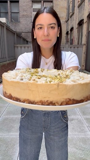 Arielle Nir Mamiye on Instagram: "Frozen Tahini Mousse Cake! 🍨 4 ounces tea biscuits/petite beurre cookies 4 heaping tablespoons date spread 1/2 cup silan (date syrup) 1/2 cup tahini paste 1 1/2 pints heavy cream or non-dairy whipping cream 1/4 cup shredded halva (optional) 3 tablespoons crushed pistachios (optional) Make the crust: crush the biscuits in their original packaging or in a bag until they are coarsely crushed. Place the cookies into a bowl and add the date spread. Use your h