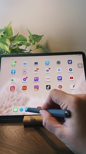 Apps I use for my etsy business #ipadapps #etsydigitalproducts #smallbusinesstiktok#etsytiktok#appsyouneed#smallbusinessowner#etsyforbeginner