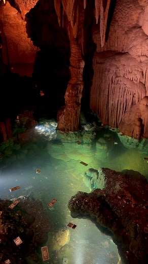Explore Luray Caverns in Virginia's Nature Wonders