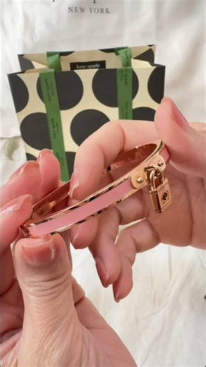 Unboxing Kate Spade New York blush and gold bangle