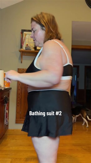 Bathing suit, Option 2 - @HannaNikole_USA #plussizebathingsuits #twopiecebathingsuit