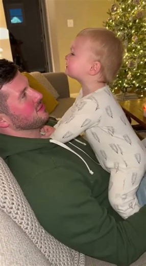 🤣🍻 Dad Promises to Quit… Because Baby Said So