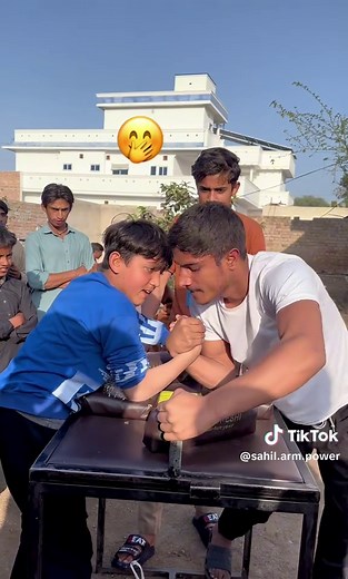 Brothers arm power on TikTok