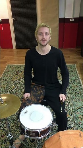 D-beat drum lesson ( how to play punk)