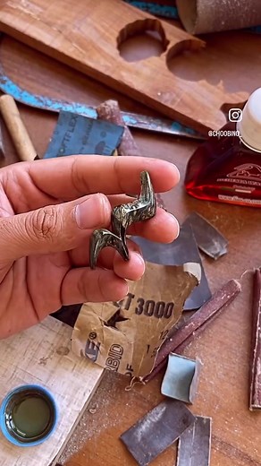 . Quarter rest symbol in music 🧡🎹 🎼 . Artist 📍Siamak Houshyar . . . @choobino_ Check out my etsy shop, link in bio . . . . A quarter rest is equal in time value to a quarter note. It’s a period of silence that lasts for one beat in 4/4 time. What this means is that for the duration of one beat, no note should be played. It has one-fourth the value of a whole rest . . This item is available on my etsy shop, link in bio . Special thanks to @sazcheh for this design 📐✏️ @honar_abzar for High qu