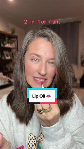 Winter lips deserve extra love — dry lip? Try this! #lipoil #tiktokshopholidayhaul #glossylips #holidaymakeup #giftforher