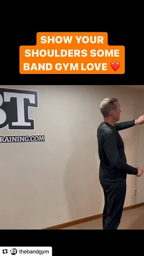 21 reactions | Mandatory Pre-Upper Body Warm up I Do this Band...