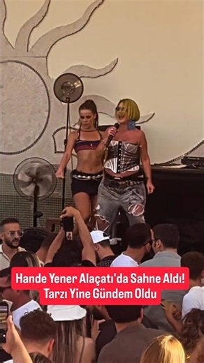 Hande Yener'in Sahne Tarzı Sosyal Medyada Konuşuluyor #shortvideo #magazin #handeyener #müzik #yt