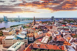 Walking Tours: Riga – Capital Of Latvia (4K)