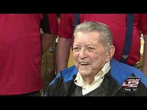 US Navy veteran who fought at Pearl Harbor celebrates 96th birthday