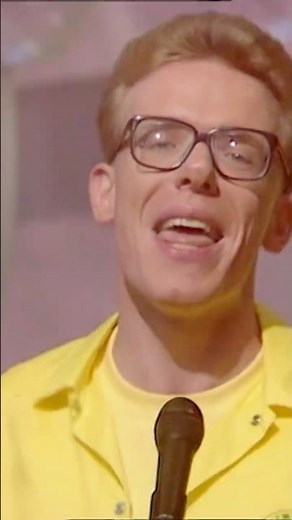 The Proclaimers - Top of the Pops - 15th September 1988. See the full clip on my channel.