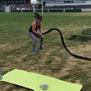 It's #WorkoutWednesday 💪 Megan Nicholls raising the bar with her fitness routine! #JockeyFit 🎥Megan Nicholls Instagram (meg_nicholls97) | Great British Racing