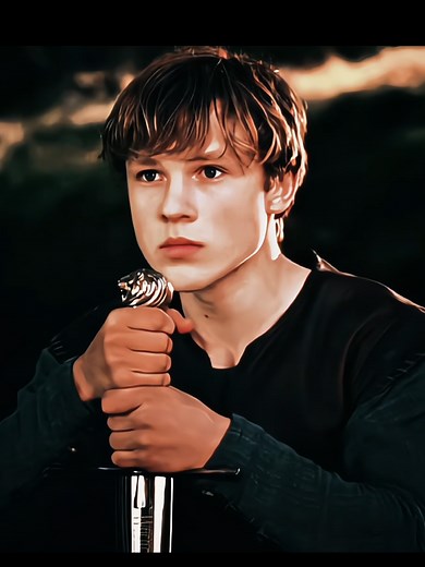 Peter Pevensie: The True King of Narnia