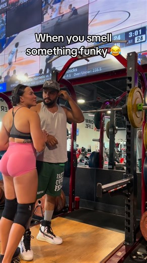 I’m sick 😂 I actually like how my man’s armpit smells😬 armpit odor contains potential human pheromones, chemical signals from apocrine glands that mix with sweat and bacteria, influencing mood and attraction, though their effects are subtle and debated; male armpit odor can reduce tension in women😂 if you didn’t know? Now you know😜 #gym #fitness #fyp #gymhumour #attractive #gymlife #gymrat #comedy #attraction #relatable | Elaine Larussi