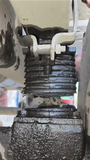 Ashok Kumar on Instagram: "Bogi Suspension Paid Replace #reels #suspension #spring"