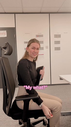 It’s a daily occurrence 🥲 #officelife #marketinggirlies #corporatelife #genzoffice #agencylife