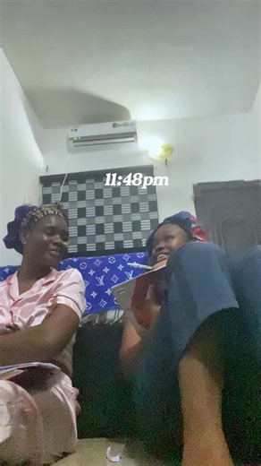 Omo no be small all night reading i do for this course o😩 reading till day break is not for the weak walai😩 you all that do tdb everyday how do you people do it please? Cause me i can’t keep up oo haaaa! God abeg oo #exam #schoolvlog #schoolseries #nigerianstudents #pugischoolseries