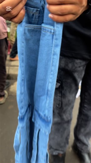 The Boyz Collection nx. on Instagram: "OFFER 🔥Rs-350/-🔥BAGGY SIZE-28.30.🚚 DELIVERY AVAILABLE ALL OVER INDIA 🚚 ❌ NO CASH ON DELIVERY ❌ ORDER NUMBER -: +8007174579 +9309859427 +9834445167 👉TO BUY TAKE A SCREENSHOT & SEND IT TO US ON WHATSAPP👈 🙏 SHOP =ITWARI, MARWADI CHOWK (ONE RUPEE SQUARE IN GOOGLE MAP) FRONT OF BRIDGE VIEW HOTEL , NEAR ITWARI , NAGPUR CONTACT =8007174579 . . . #fashionblogger #reelsinstagram #instalike #fashion #viralvideos #theboyz #collection #nagpur #love #trending #sp