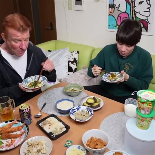 Vending Machines room of Gourmet Fried Seafood~! Yummers...👍🤩👍 | Ericsurf6
