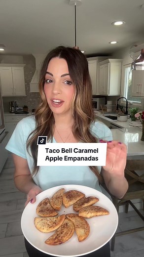 Make Your Own Taco Bell Caramel Apple Empanadas!