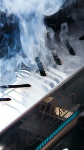 Transformez votre barbecue gaz en maître du fumage avec les accessoires Napoleon® 🔥