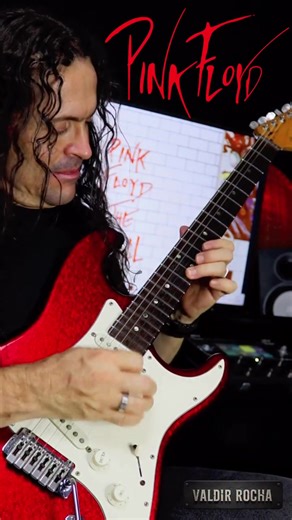 Mastering the Pink Floyd Guitar Solo Techniques