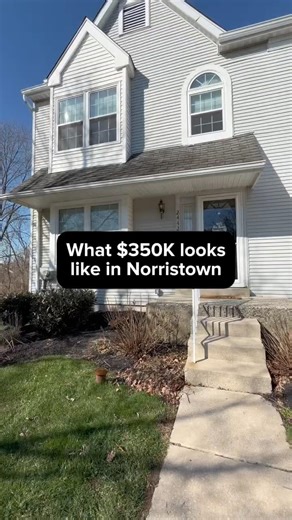 Amanda Lee Bernadyn Realtor Thursday Tour 🏡✨ Run Fast!