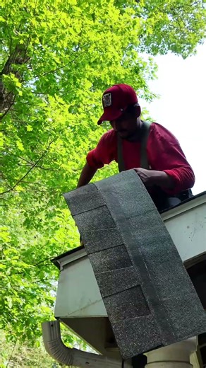 Installing shingles like a professional! #professional #roofing #roof #asmr #relaxingvideos