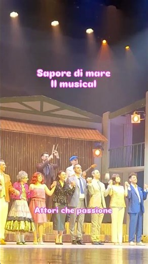 Saluti finali di #saporedimare il musical a teatro