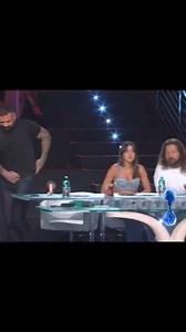 #gymnasticbodies #gymnastique #vansvault #gymnastlife #gymnast #vault #prank #polevault #gymnastic #gymnasts | Jennifer Barton