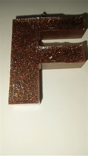 Alphabet resin art key chain (F)#resinartbywafacreation