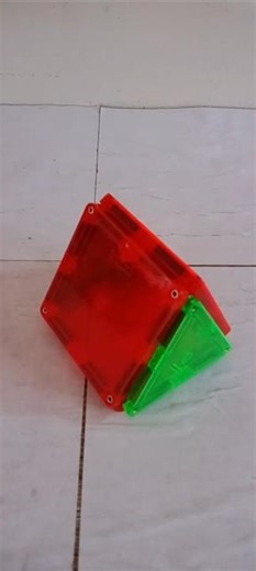 Triangular prism #magnet #toys