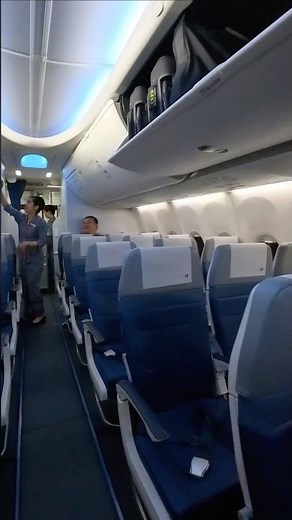 Economy Class on Malaysia Airlines Boeing 737-8 - what it’s like